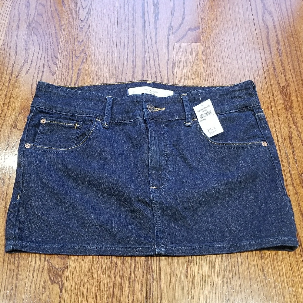 Abercrombie and Fitch Denim Skirt Size 8 NWT